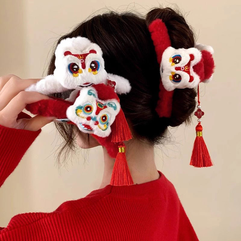 1pc Lion Dance Tassel New Year - огляд і ціна Travel Accessories For Elderly