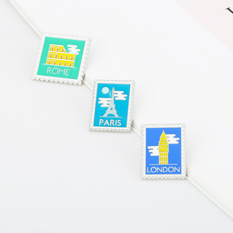 Fancy Album Alloy Badge Backpa - огляд і ціна Travel Accessories London