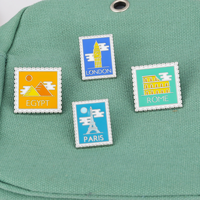 Fancy Album Alloy Badge Backpa - огляд і ціна Travel Accessories London