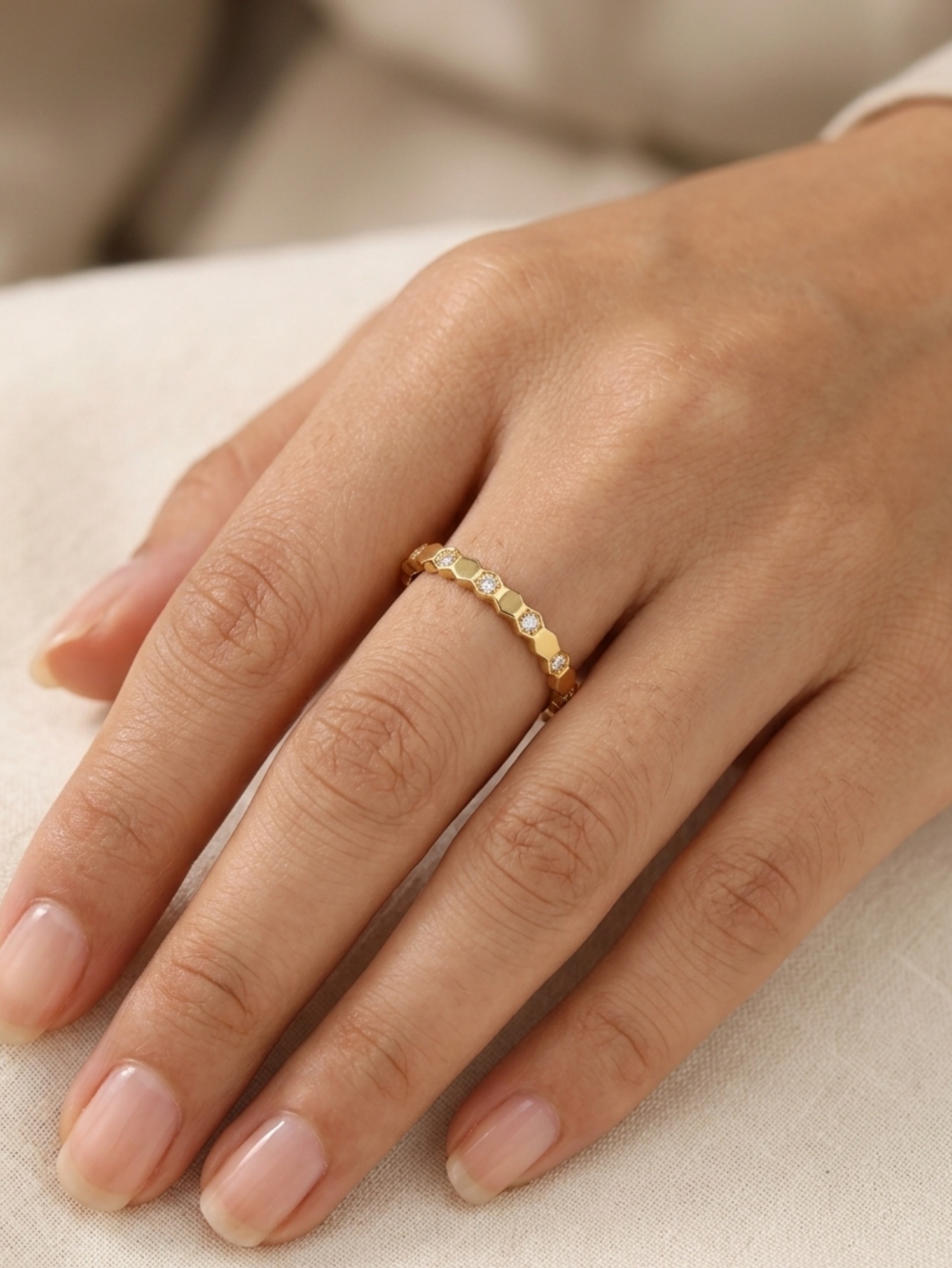 1 Piece Stainless Steel Ring P - огляд і ціна Travel Accessories As Gifts