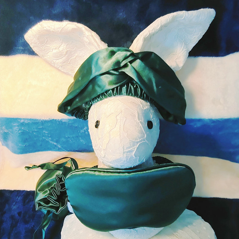 Eye Mask & Hair Accessory Set  - огляд і ціна Travel Accessories Unisex