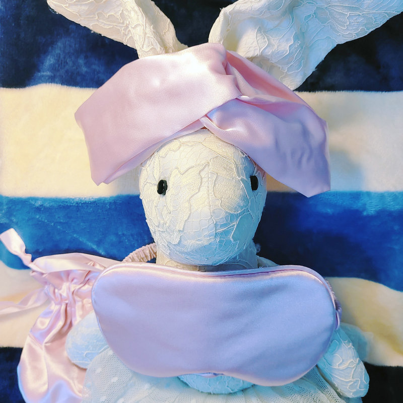 Eye Mask & Hair Accessory Set  - огляд і ціна Travel Accessories Unisex