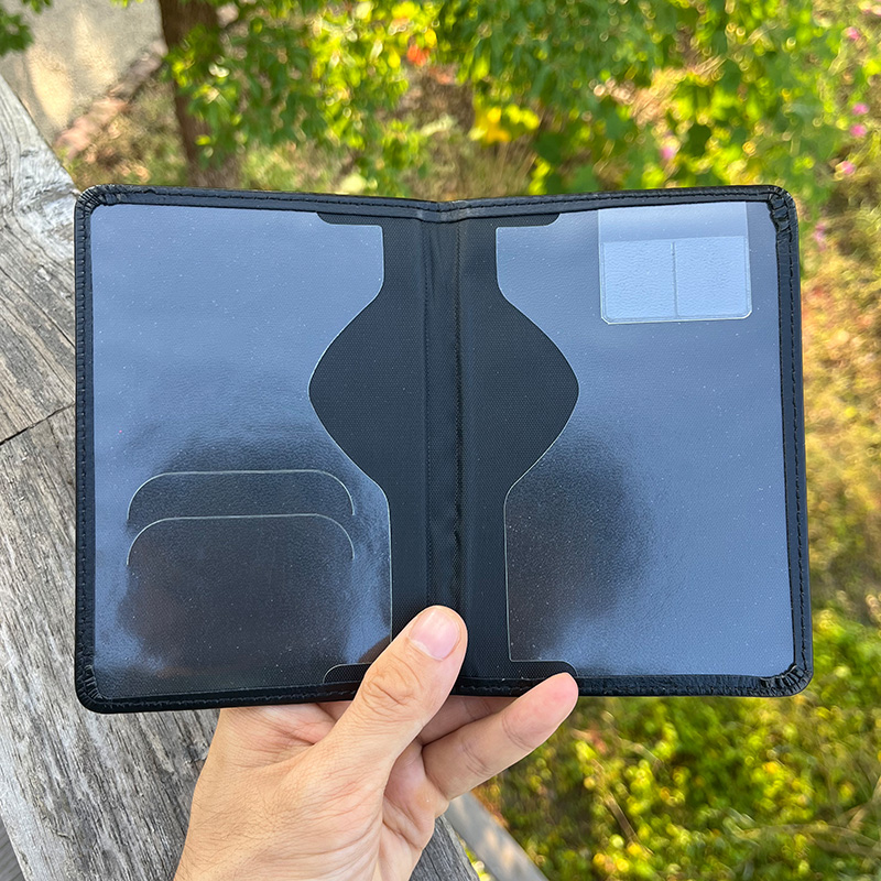 The Hellenic Republic Passport - огляд і ціна Travel Accessories Greece